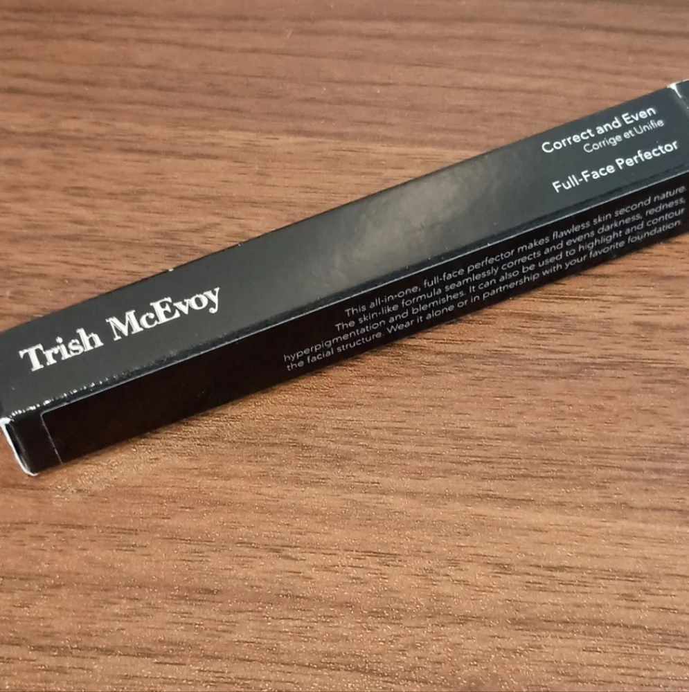 Trish McEvoy Correct and Even Full Face Perfector 4